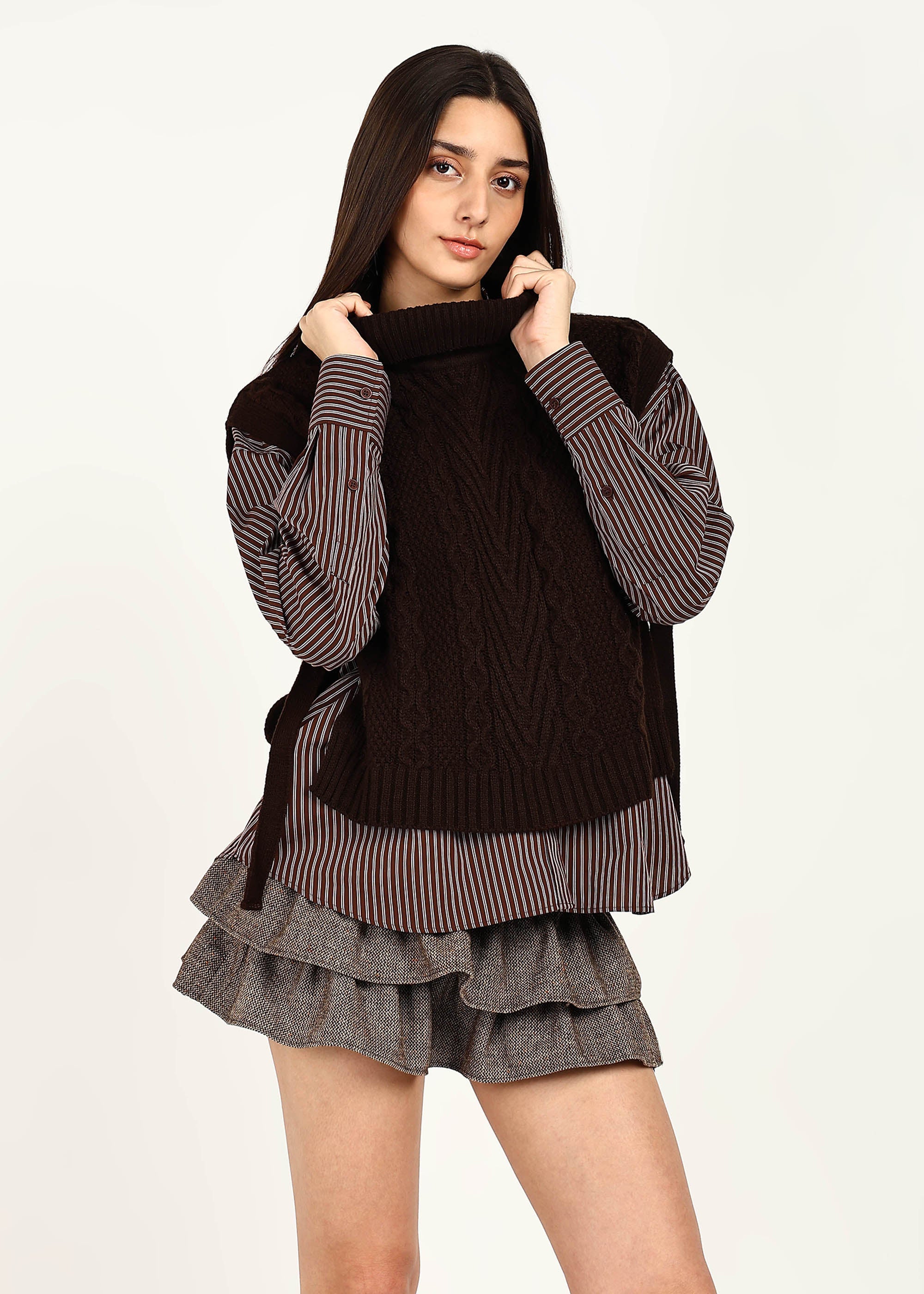 CABLE KNIT PONCHO - CHOCOLATE BROWN