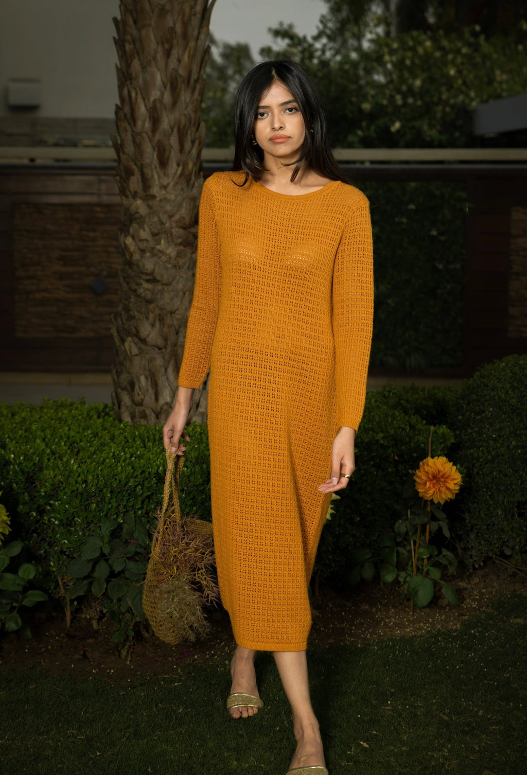 LONG DRESS IN MESH KNIT