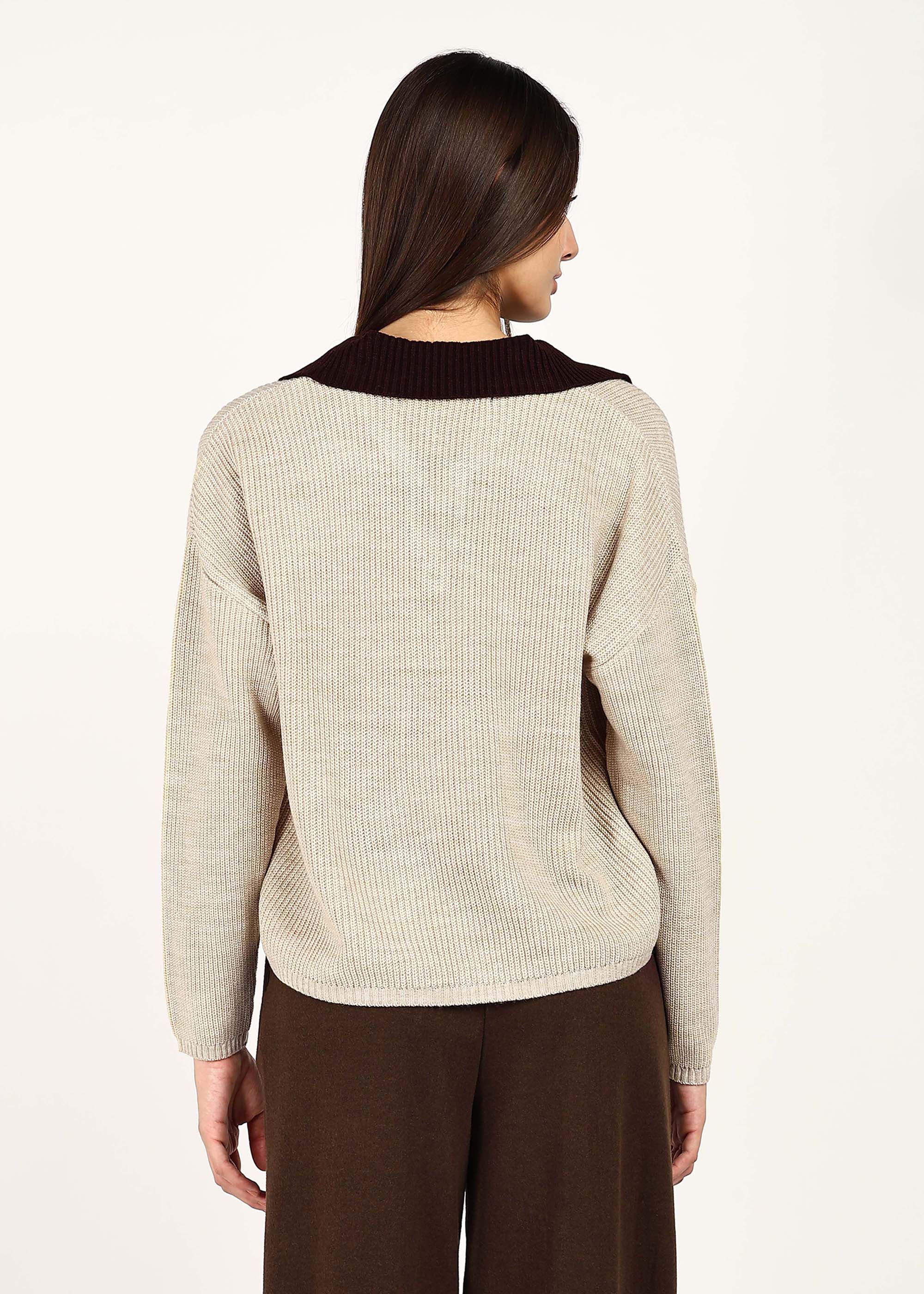 TOP WITH HAND CROCHET FLOWERS