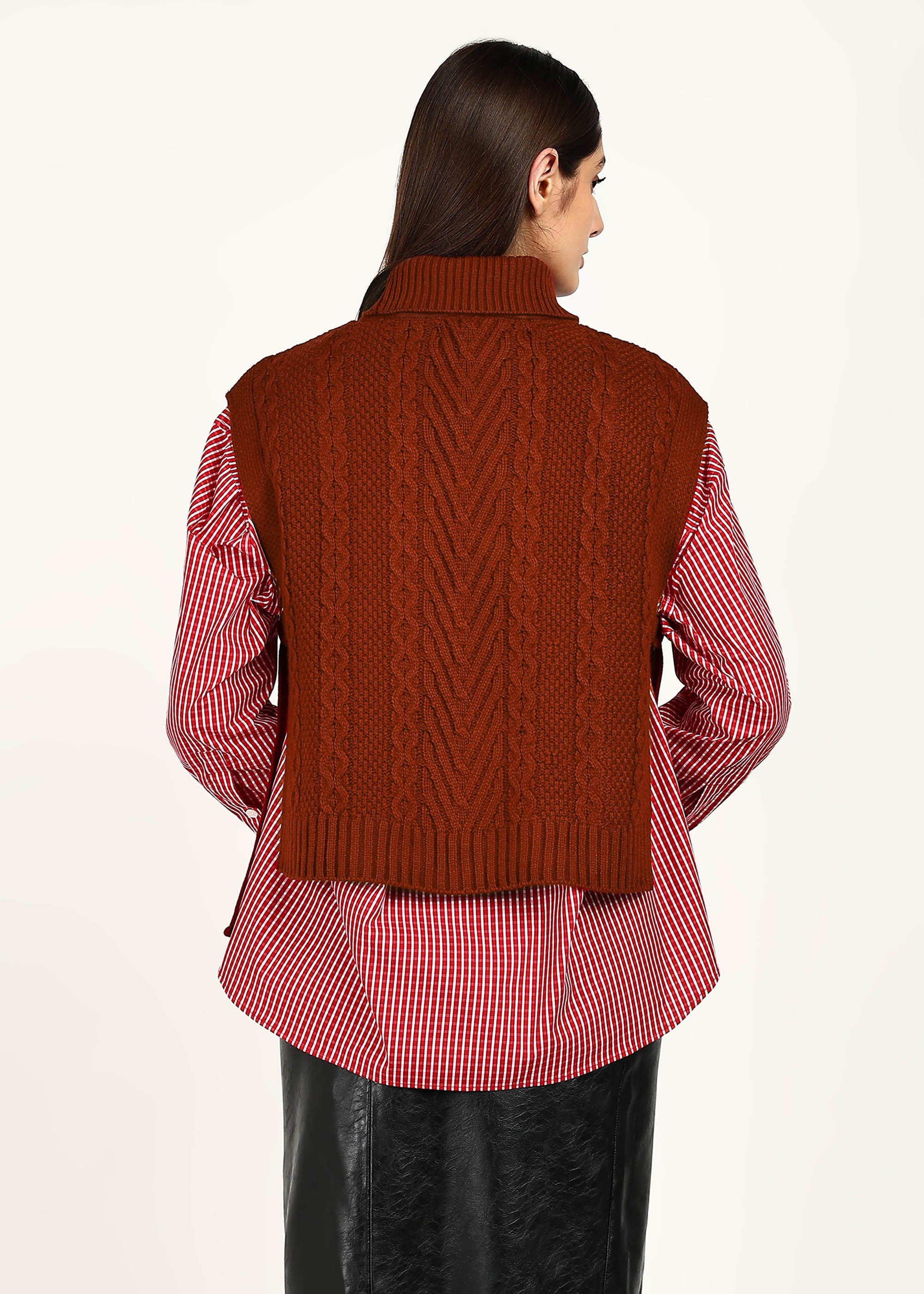 CABLE KNIT PONCHO - RUST