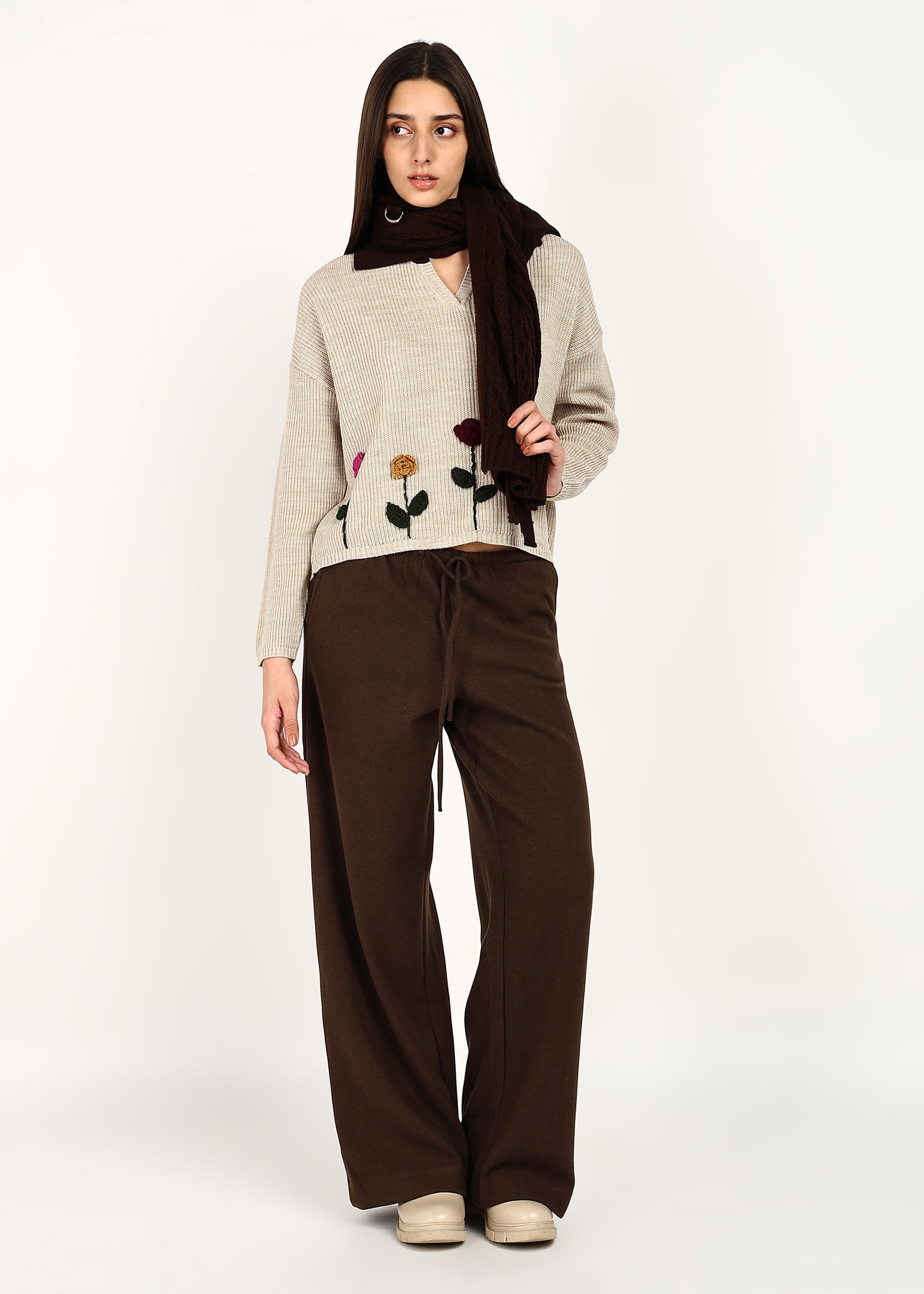 TOP WITH HAND CROCHET FLOWERS