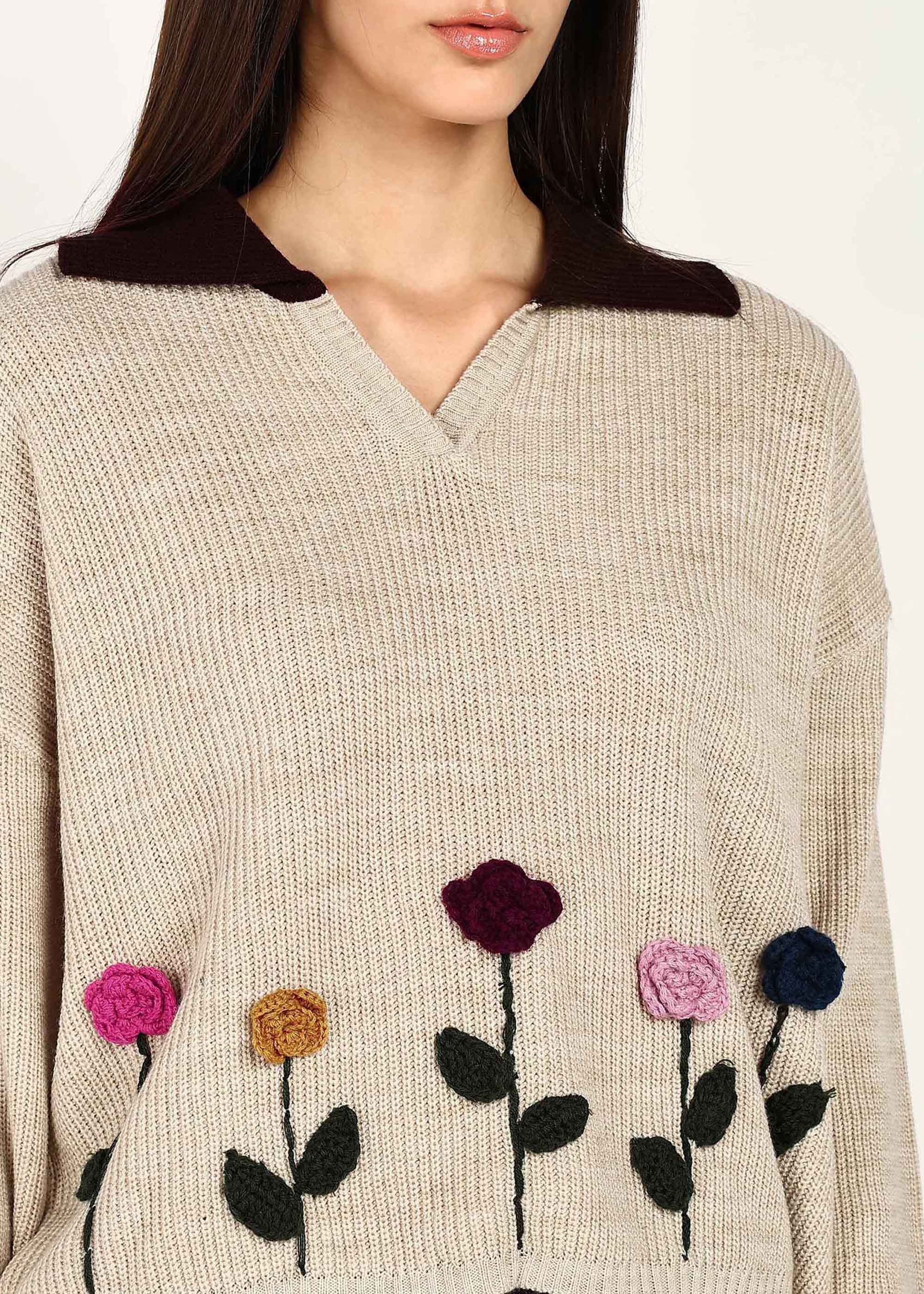 TOP WITH HAND CROCHET FLOWERS