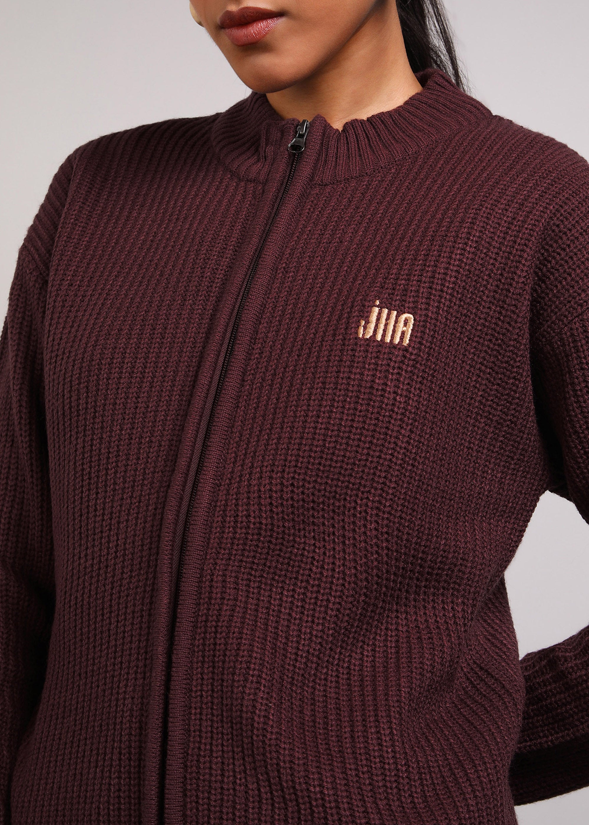 Jiia Statement Zipper And Pant Set-Wine